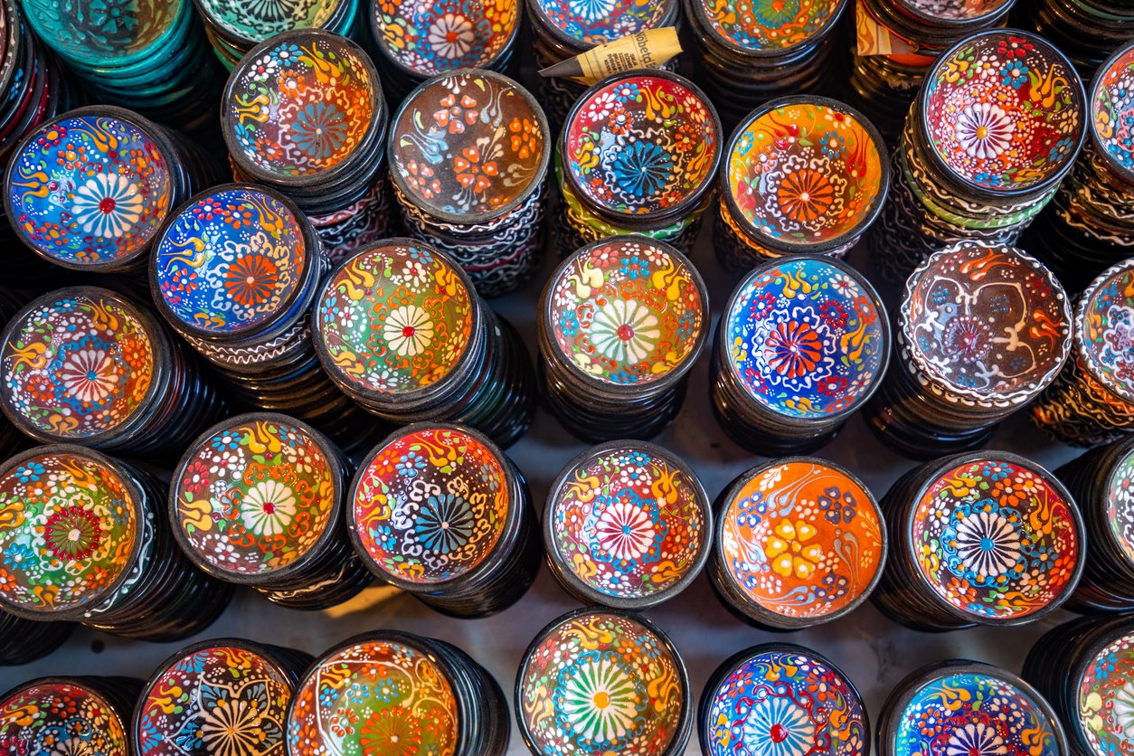 Collection of Traditional Turkish ceramics on sale at the Bazaar in Antalya, Turkey. Colorful ceramic souvenirs